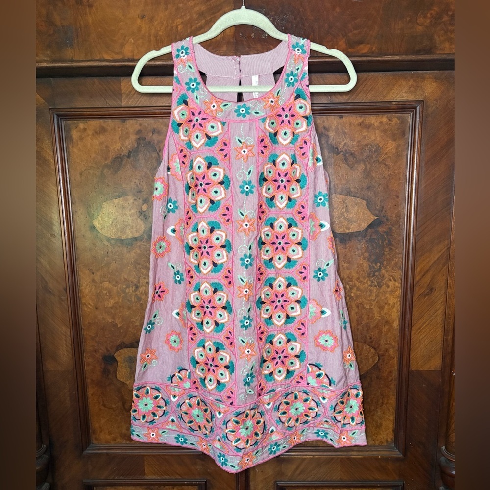 NWT Anthropologie- Embroidered and Beaded Mini Shift Dress. Size 14 - Picture 6 of 16